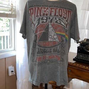 Vintage Pink Floyd Carnegie Hall concert super soft graphic print tee size M!